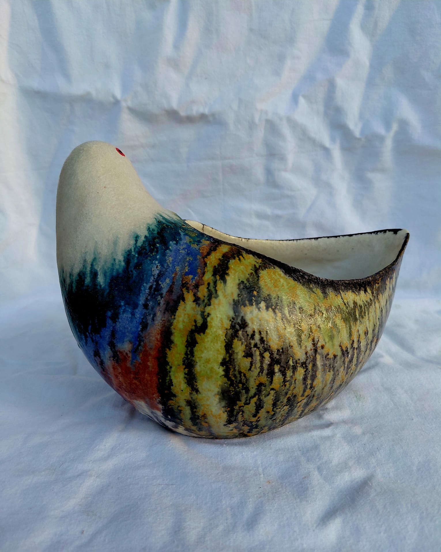 Centrotavola Artistico a Forma di Colomba in Ceramica Smaltata