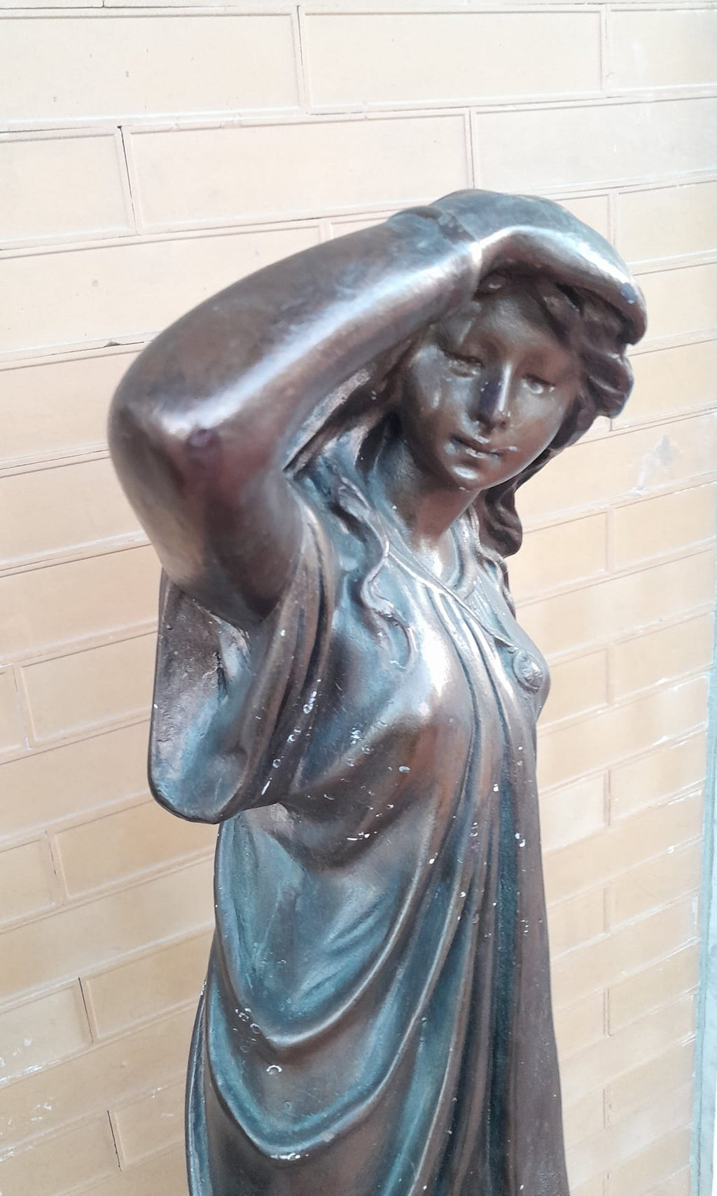 Scultura in ceramica neoclassica Sapho