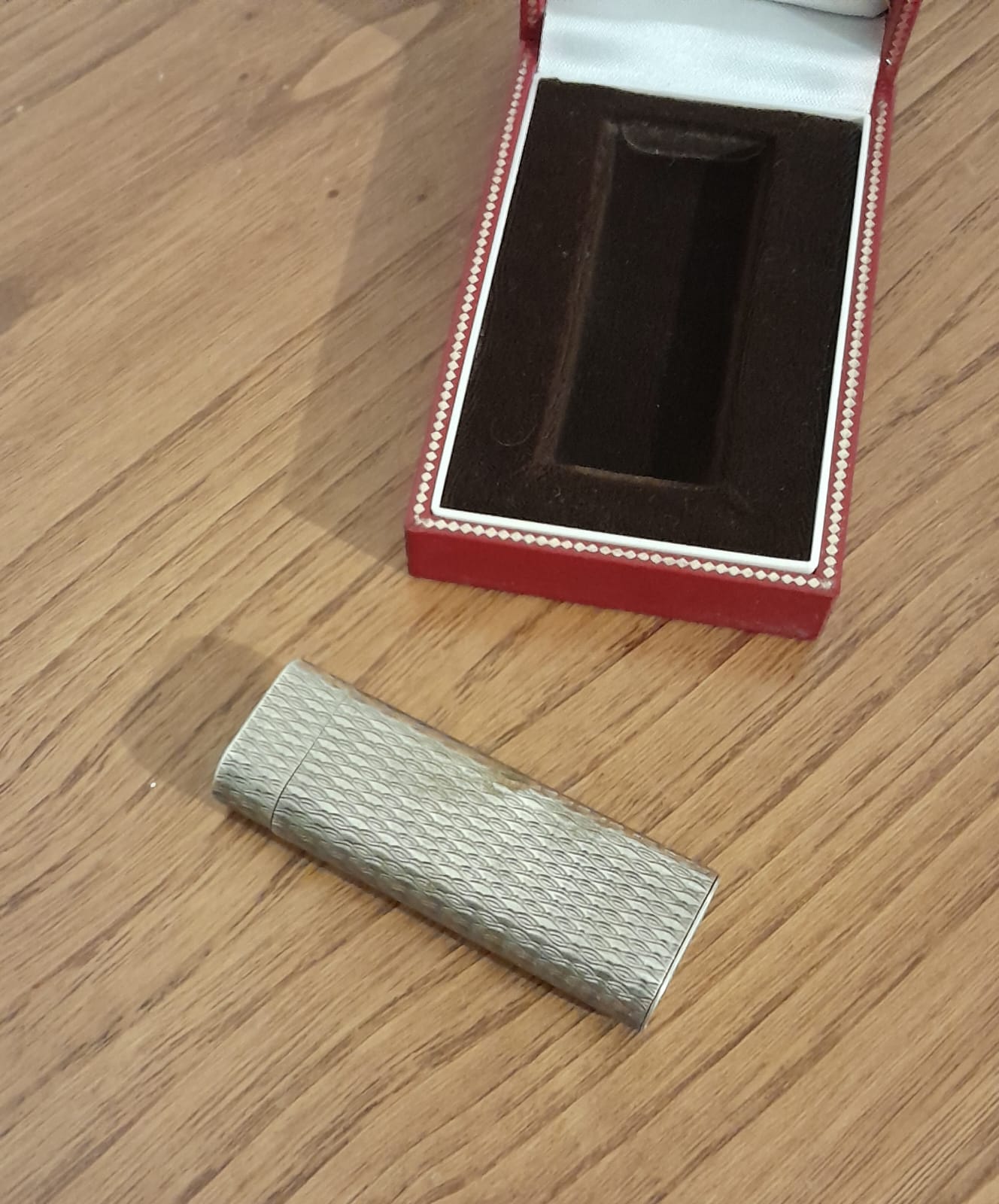 Accendino Cartier in scatola