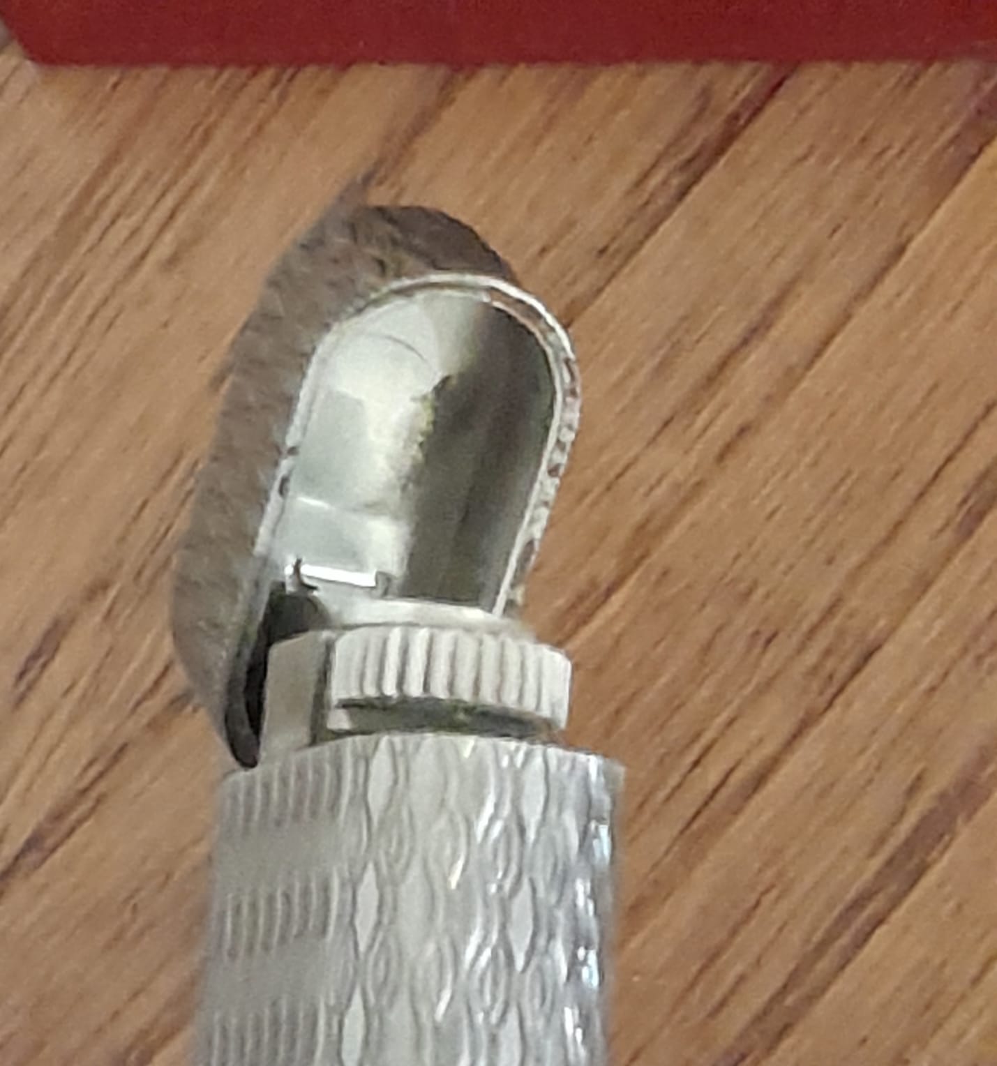 Accendino Cartier in scatola