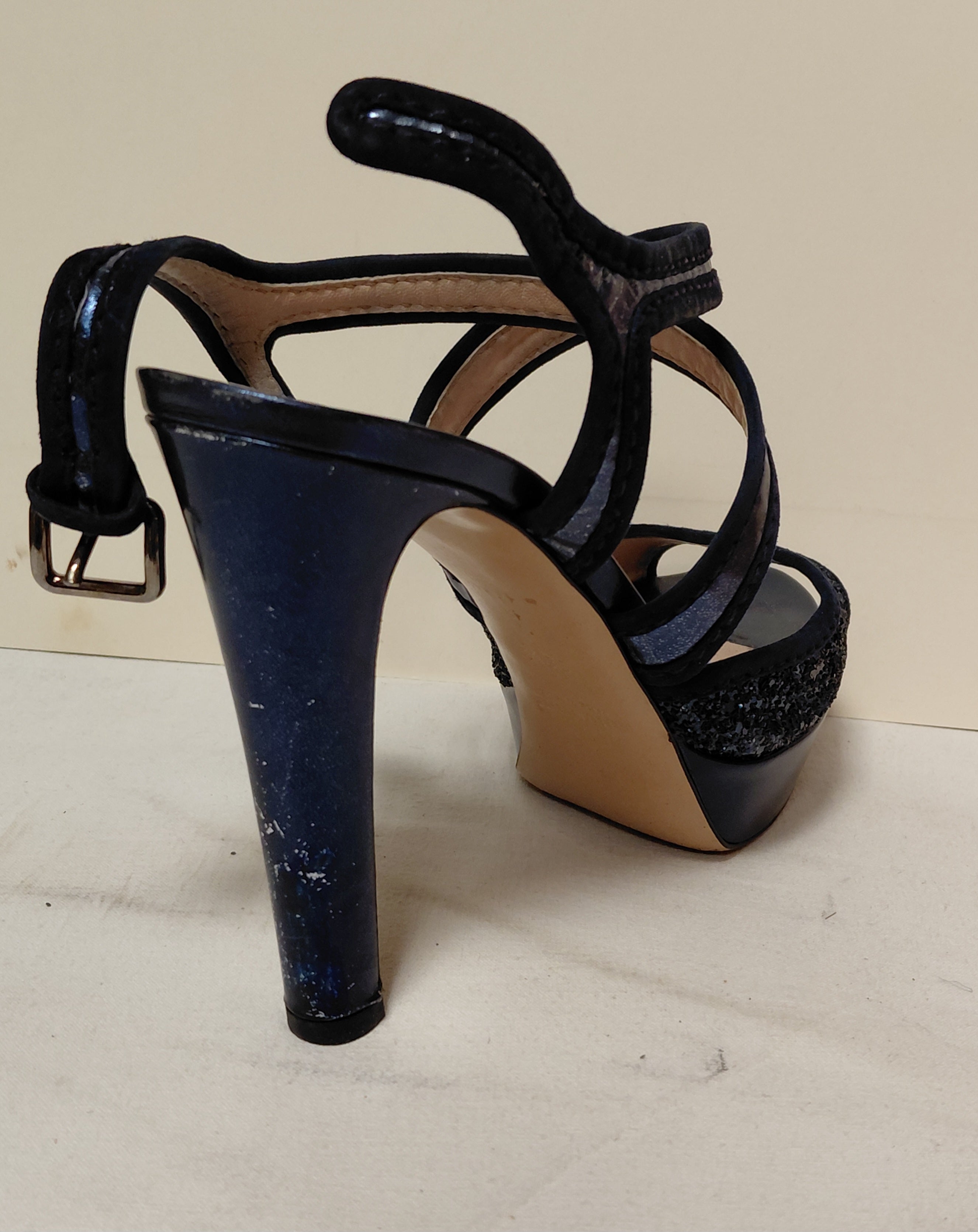 Elegante scarpe Miu Miu con certificato