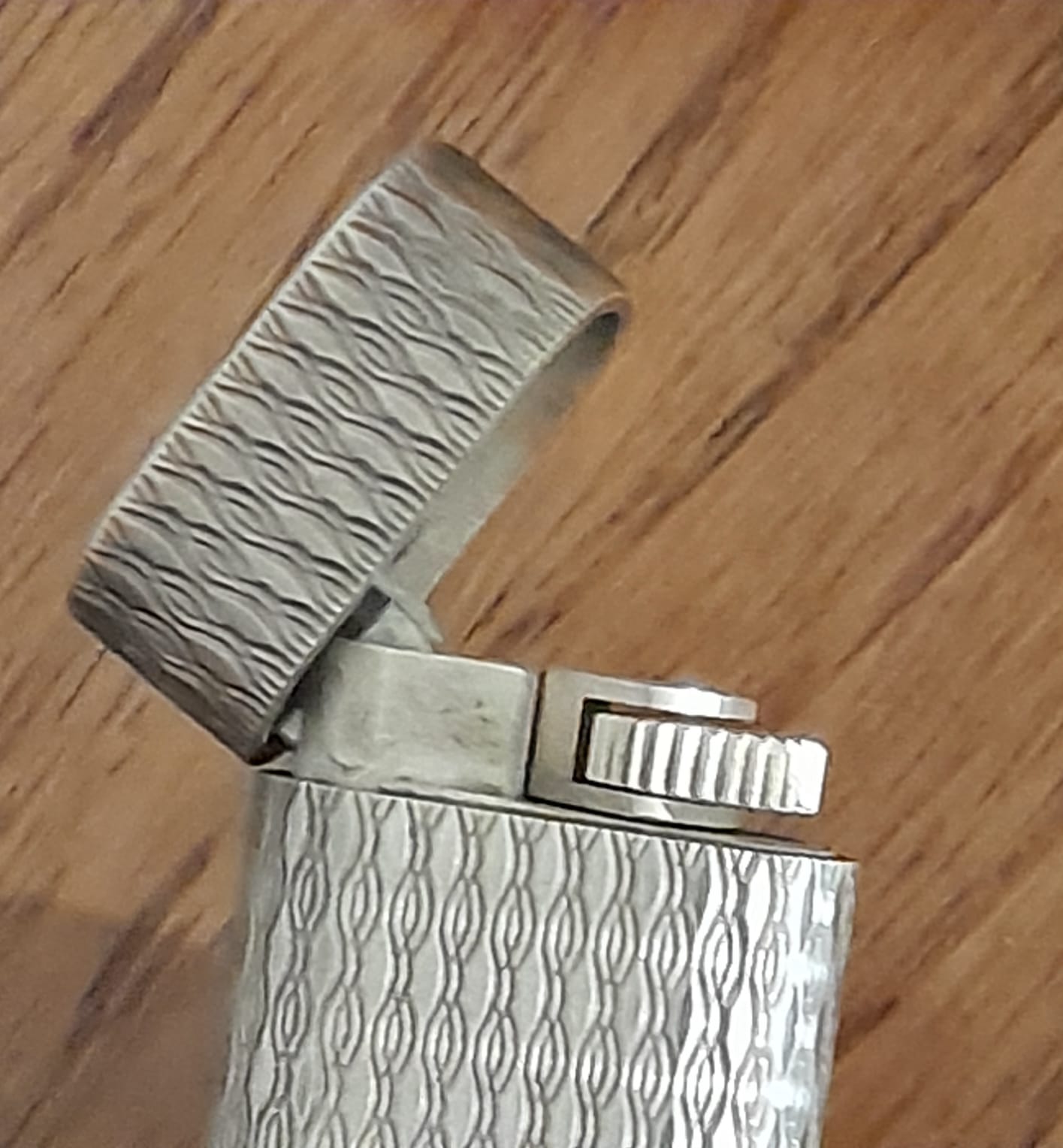 Accendino Cartier in scatola