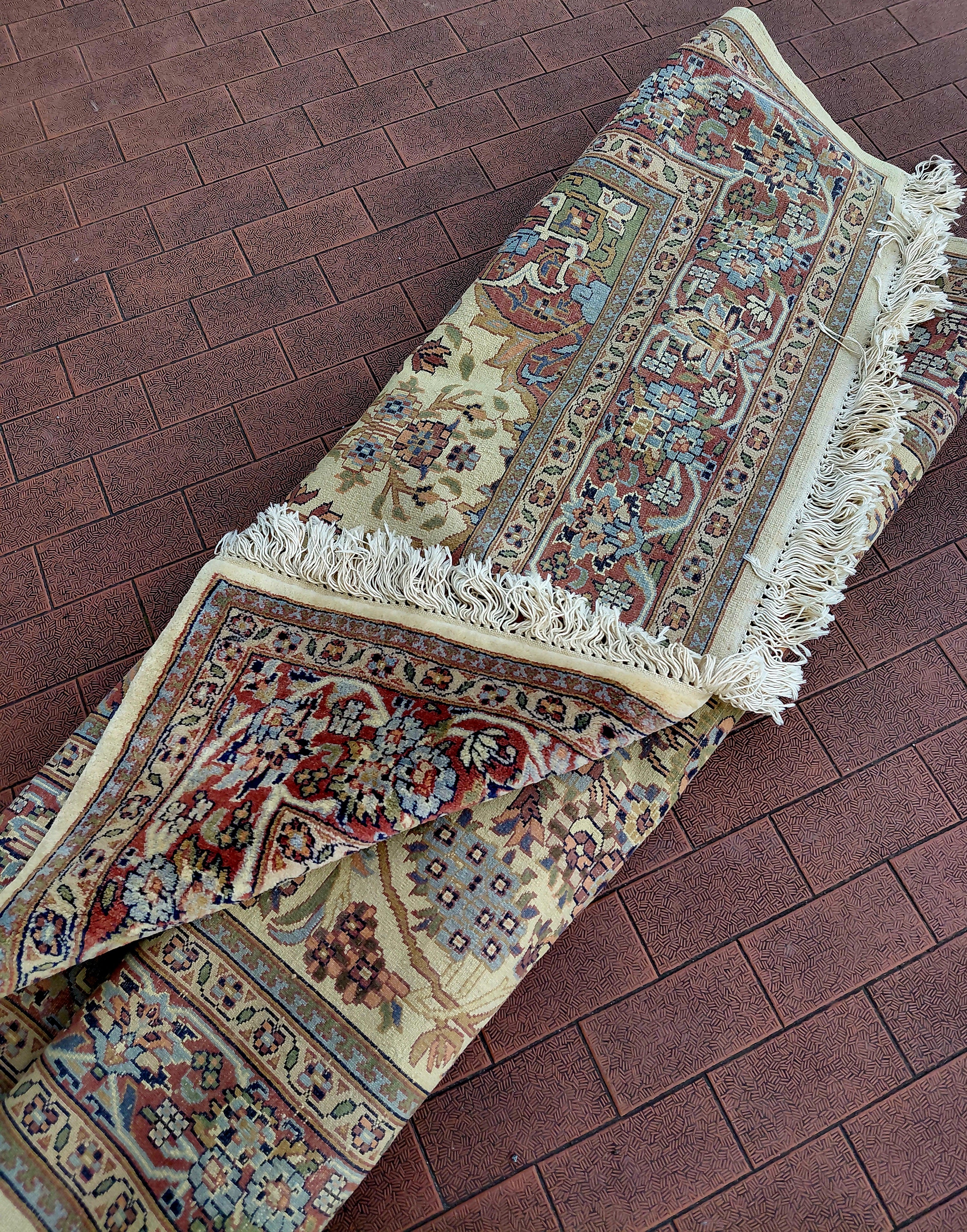 Meraviglioso tappeto Agra Extra fine Certificato