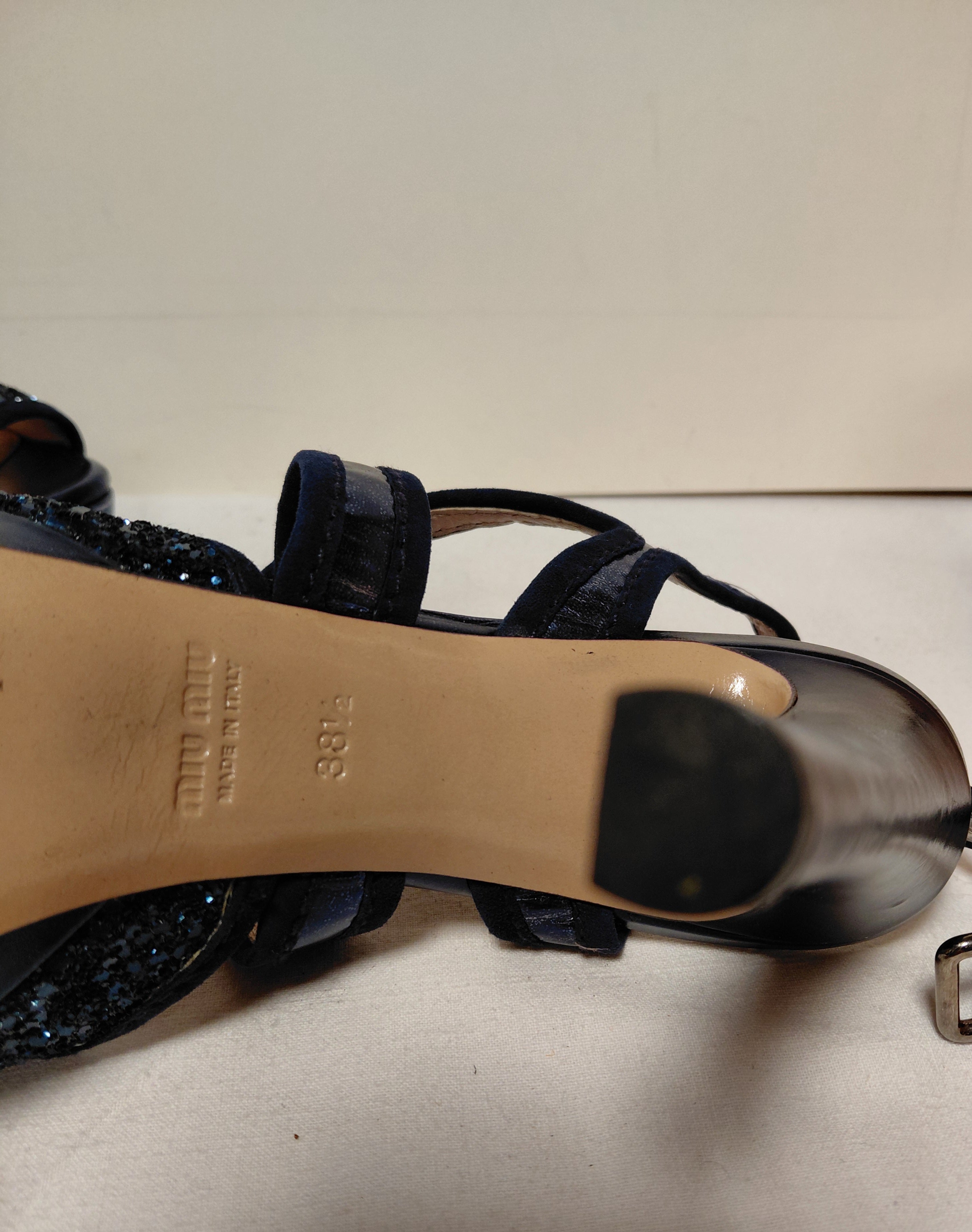 Elegante scarpe Miu Miu con certificato